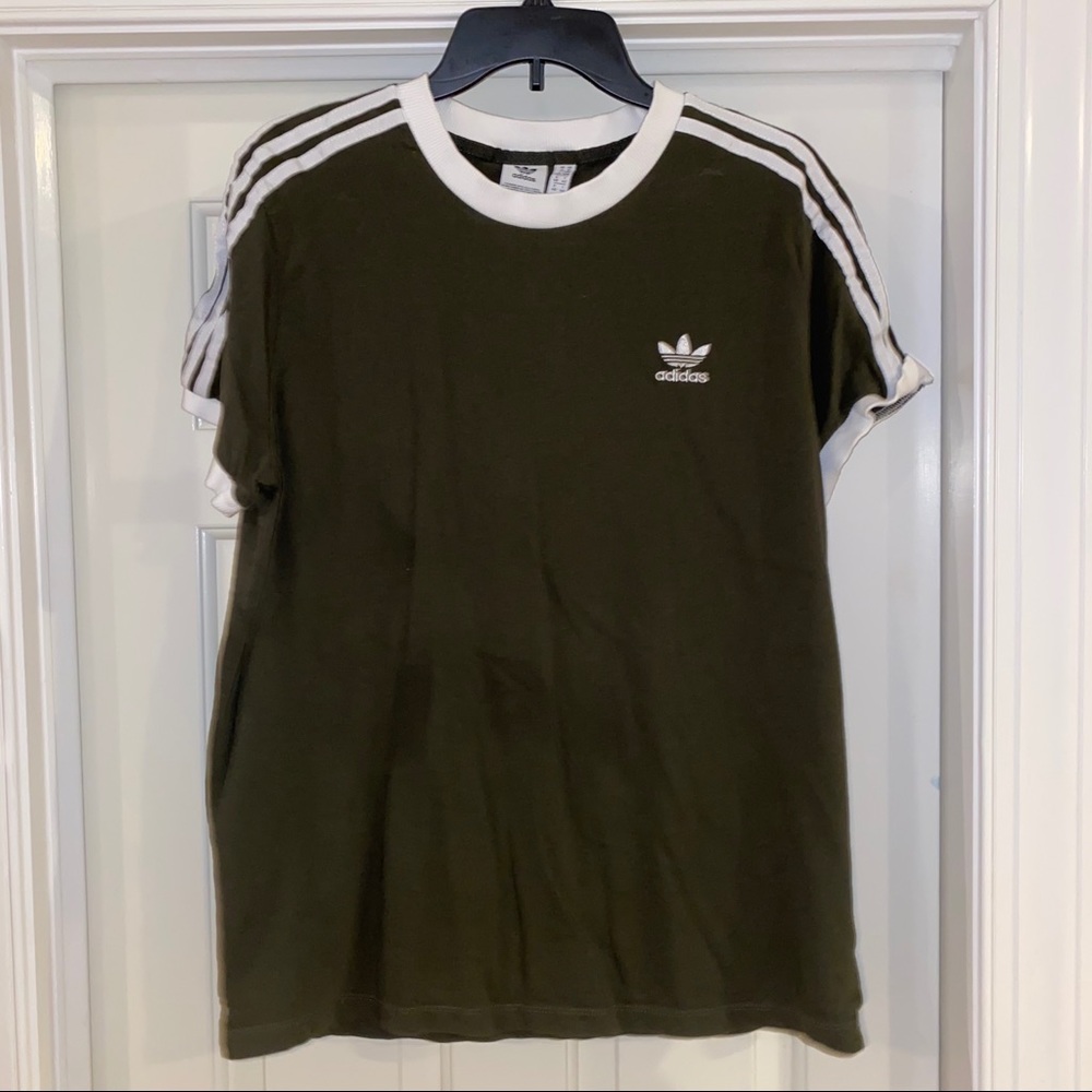 ADIDAS t-shirt